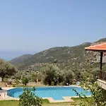 Olive Garden Villa *